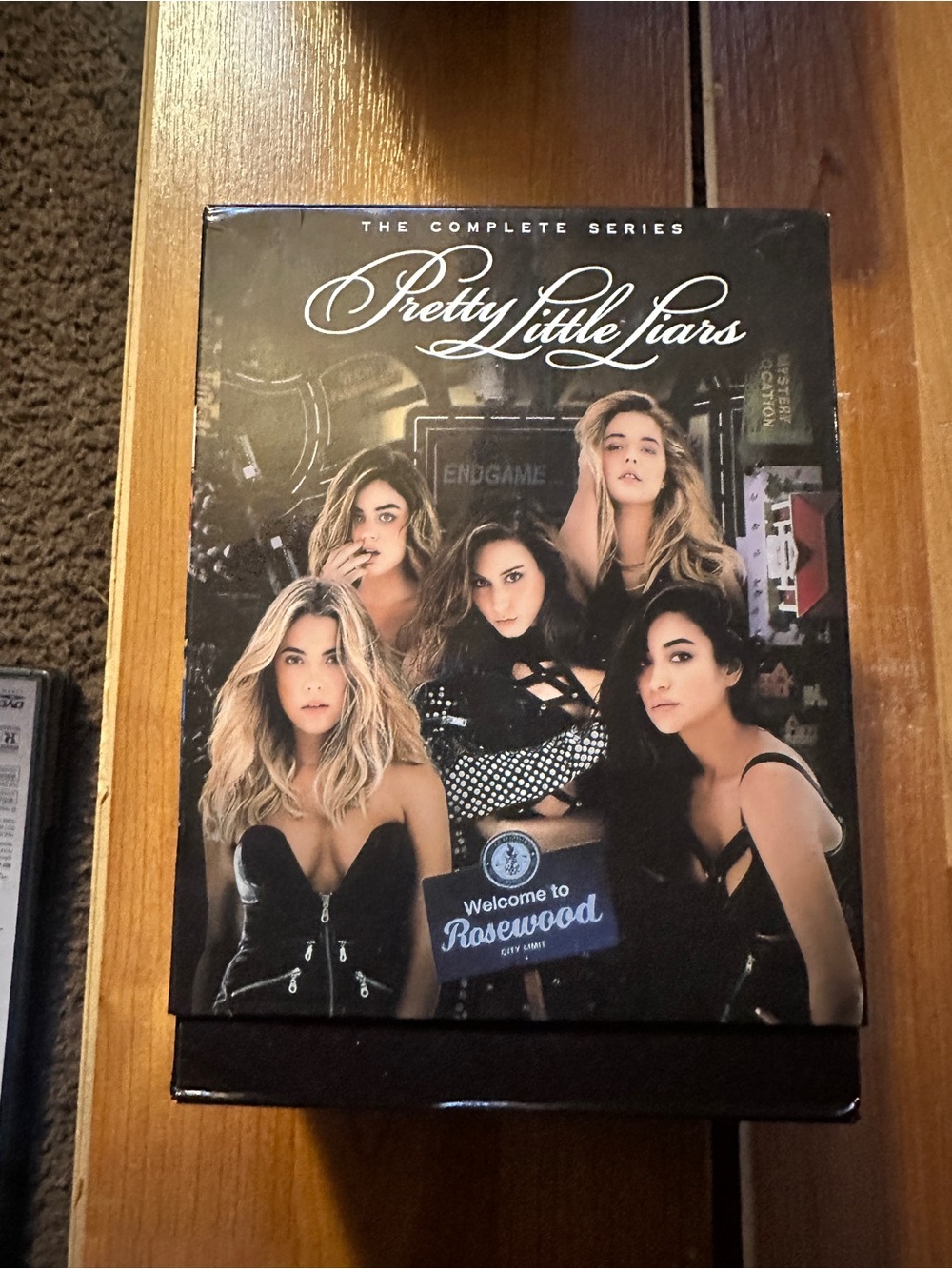 Pretty Little Liars - The Complete Series DVD Box Set - Black